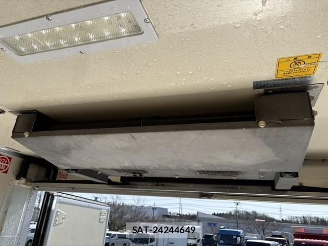 Hino RANGER 2016-05 4372557-29