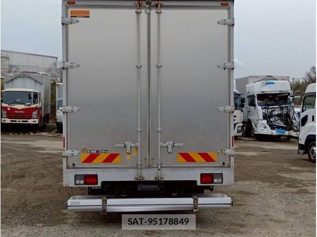 Hino RANGER 2020-04 4372549-6