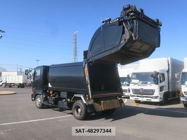 Hino RANGER 2014-10 4423525-5