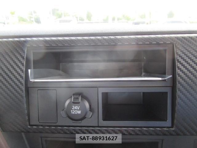 Hino RANGER 2025-08 4423491-14