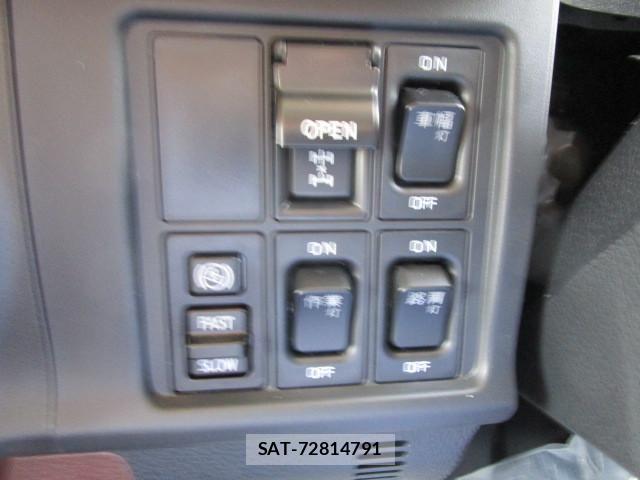 Hino RANGER 2025-08 4423493-12
