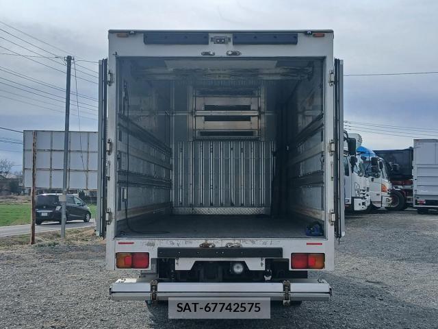 Hino RANGER 2014-01 4979448-16