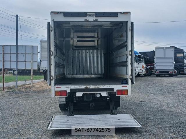 Hino RANGER 2014-01 4979448-17