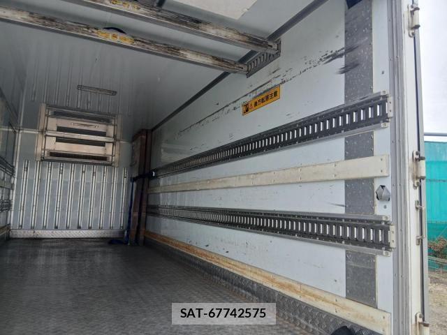 Hino RANGER 2014-01 4979448-21