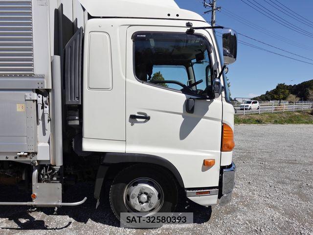Hino RANGER 2014-03 4979396-3