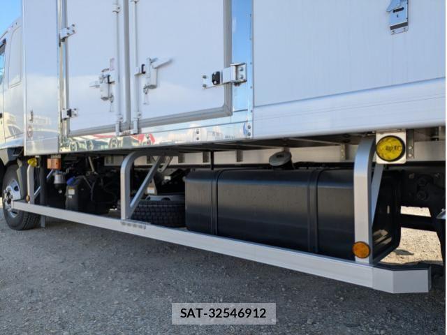 Hino RANGER 2023-03 4979327-19
