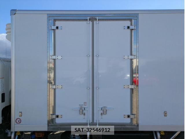 Hino RANGER 2023-03 4979327-20