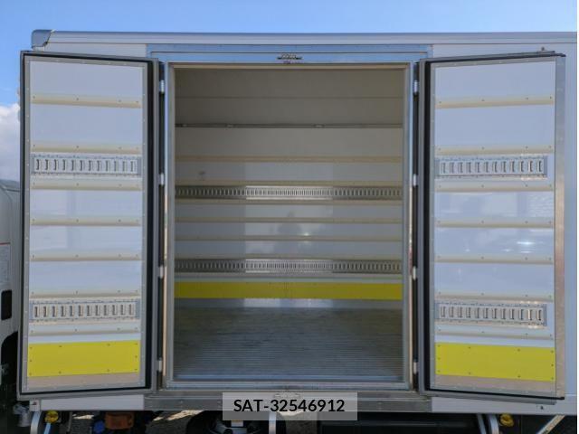 Hino RANGER 2023-03 4979327-21