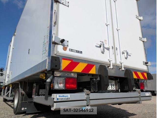 Hino RANGER 2023-03 4979327-5