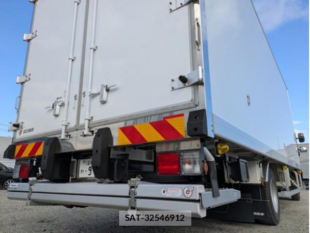 Hino RANGER 2023-03 4979327-7