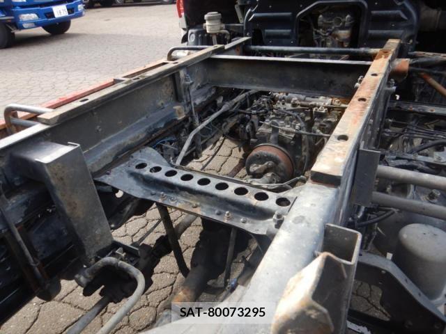 Hino RANGER 2005-07 5876584-28