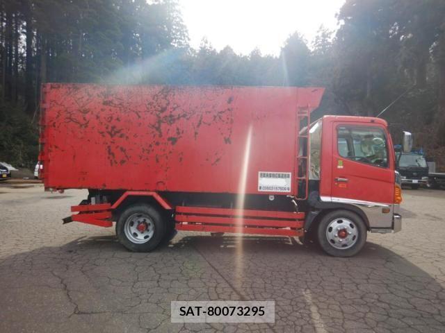 Hino RANGER 2005-07 5876584-6