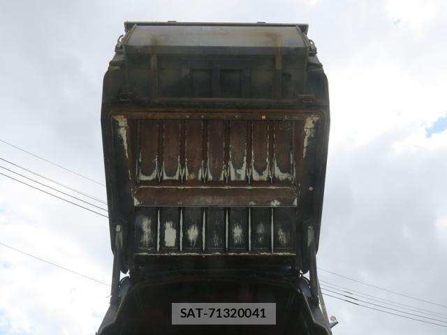 Hino RANGER 2019-06 5876527-8