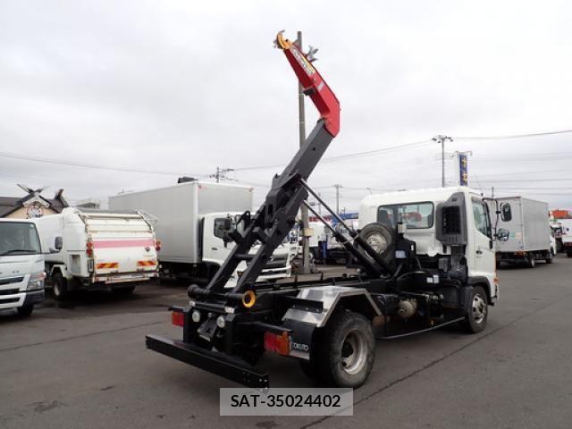 Hino RANGER 2016-08 5876551-23