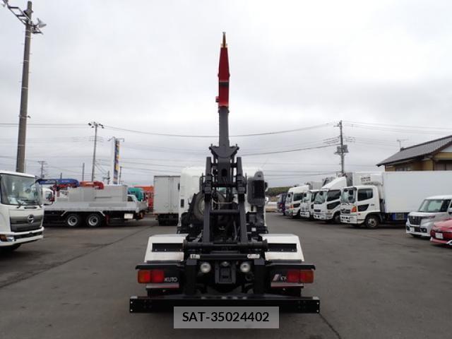 Hino RANGER 2016-08 5876551-24