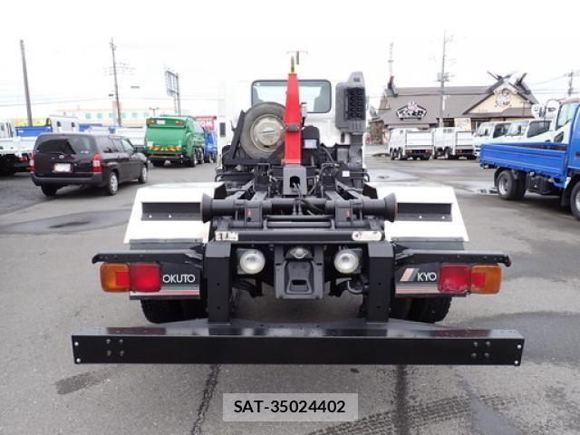Hino RANGER 2016-08 5876551-5