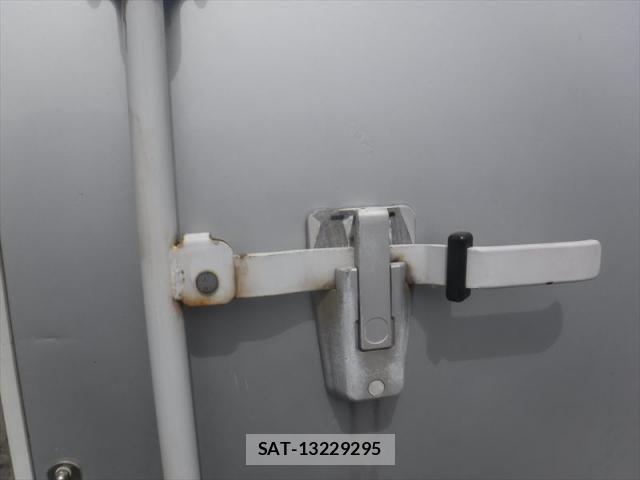 Hino RANGER 2013-07 5876556-20