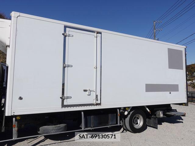 Hino RANGER 2017-11 5876617-10