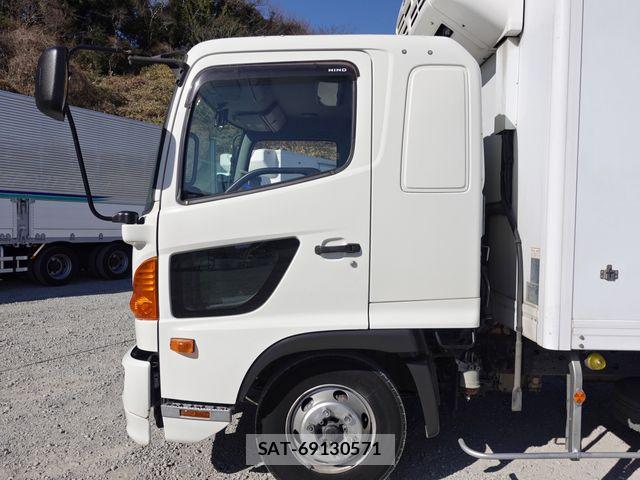Hino RANGER 2017-11 5876617-13