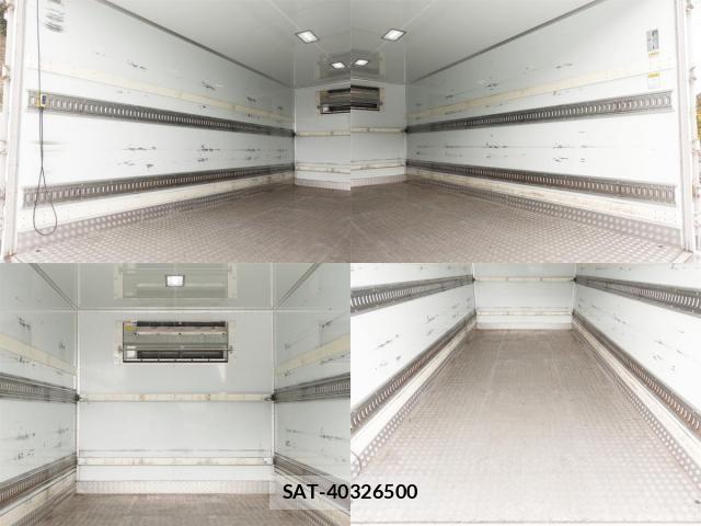 Hino RANGER 2013-10 5876619-11