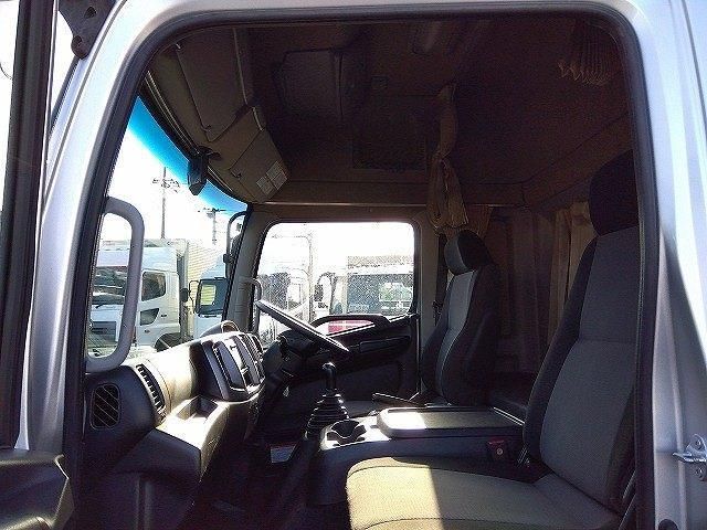 Hino RANGER 2017-08 6050623-15