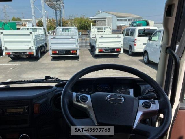Hino RANGER 2023-04 6016882-19