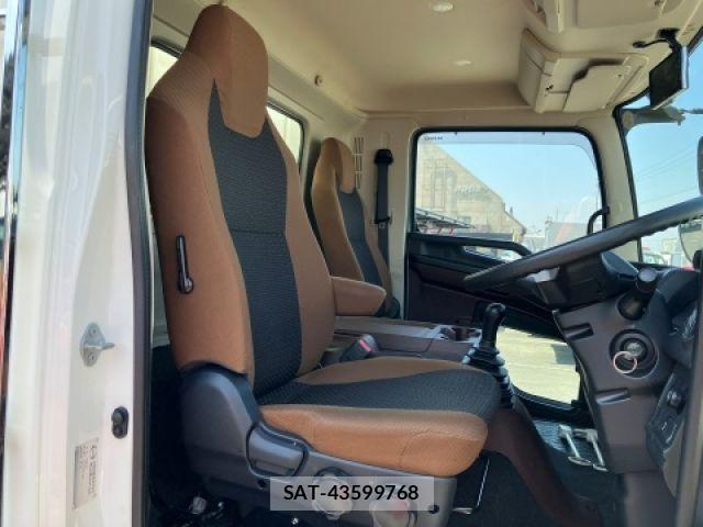 Hino RANGER 2023-04 6016882-26