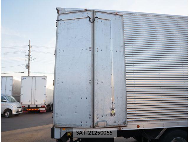 Hino RANGER 2017-08 6135591-12