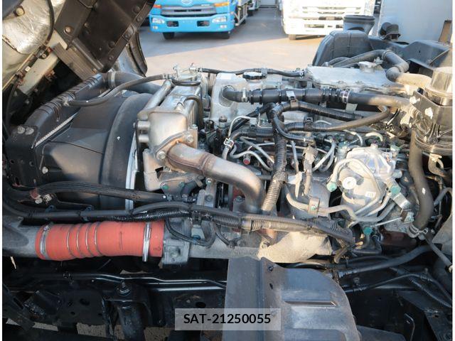 Hino RANGER 2017-08 6135591-29