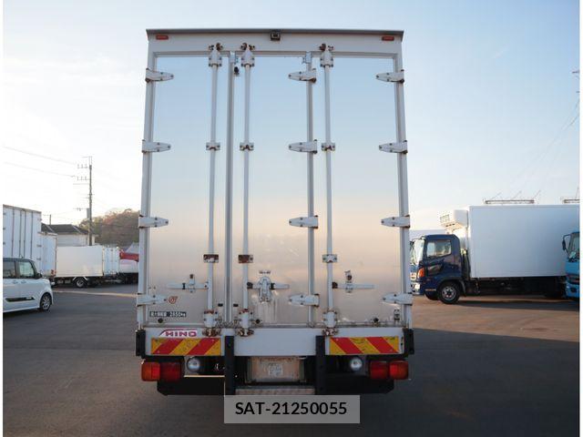 Hino RANGER 2017-08 6135591-3