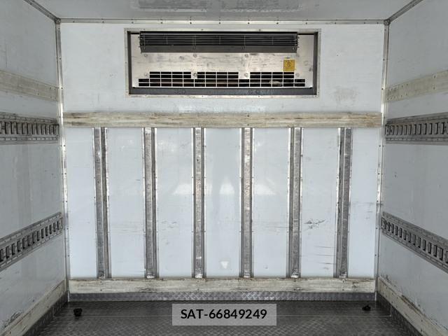 Hino RANGER 2017-06 6218833-27
