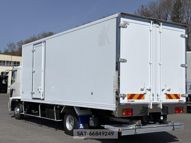 Hino RANGER 2017-06 6218833-5