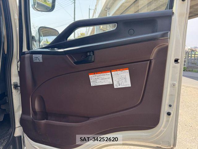 Hino RANGER 2018-09 6246981-11