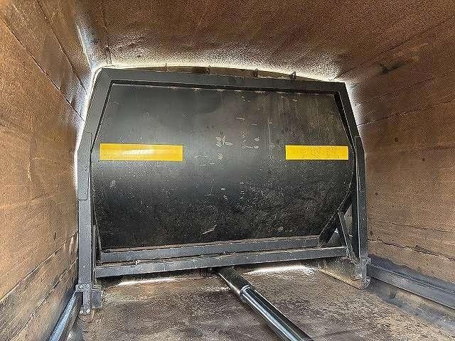 Hino RANGER 2005-05 6274363-7