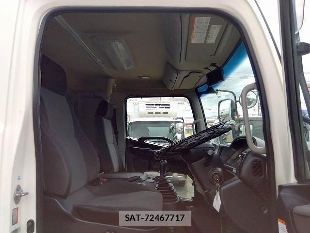 Hino RANGER 2018-01 6306073-17