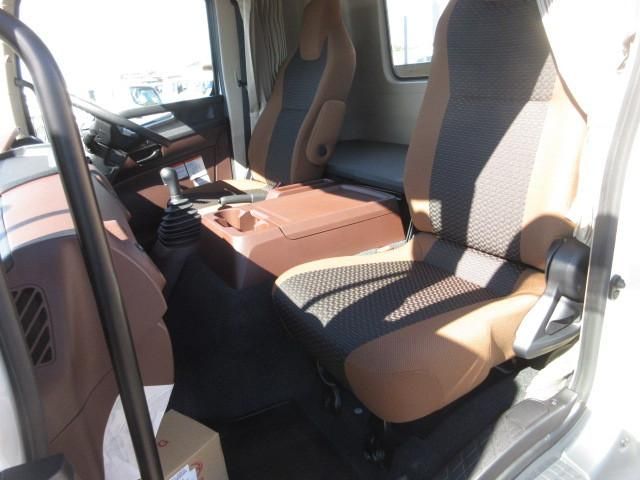 Hino RANGER 2025-09 6597033-23