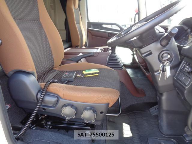 Hino RANGER 2024-04 6677675-29