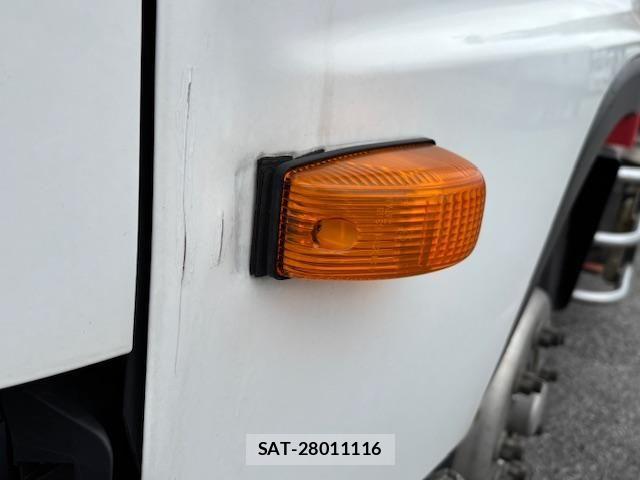 Hino RANGER 2017-01 6677691-23