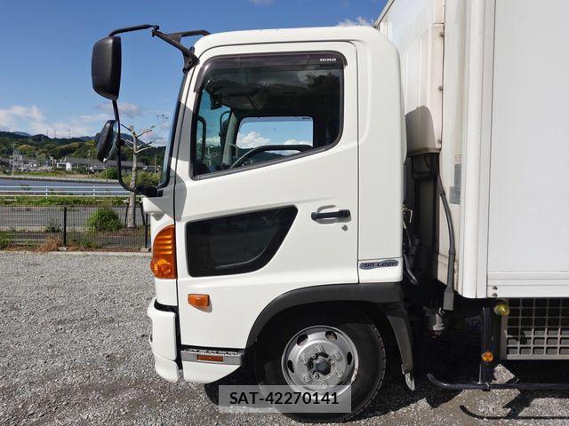 Hino RANGER 2017-02 6677701-11