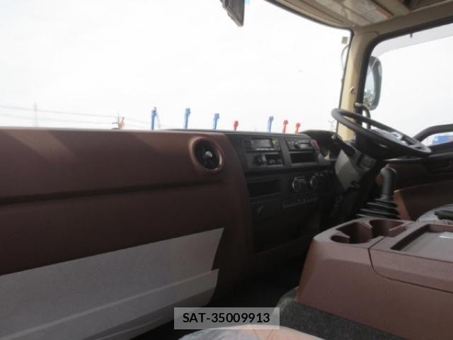 Hino RANGER 2025-05 6677670-21
