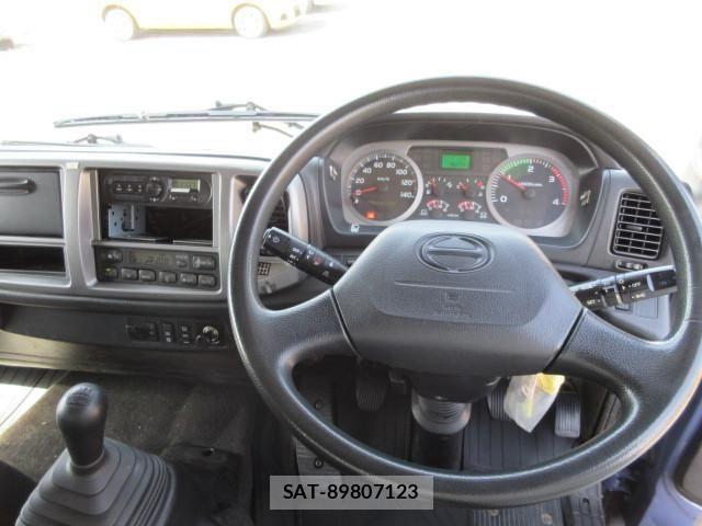 Hino RANGER 2017-07 6717134-11