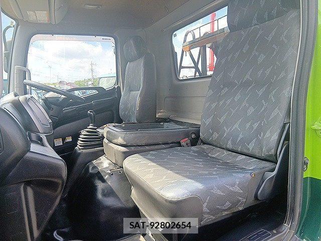 Hino RANGER 2014-02 6717127-13