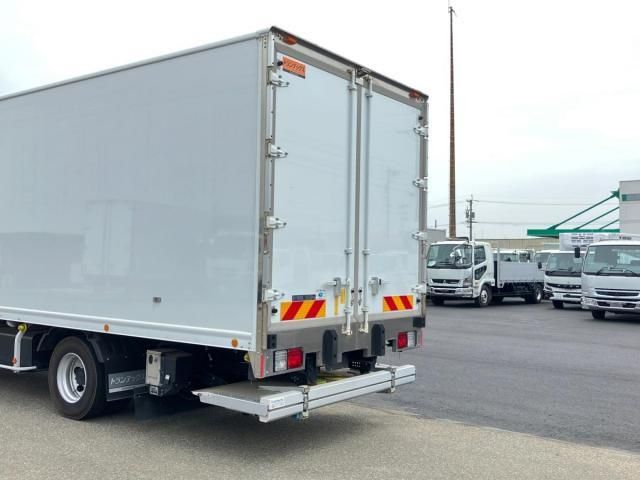 Hino RANGER 2023-05 6734211-11