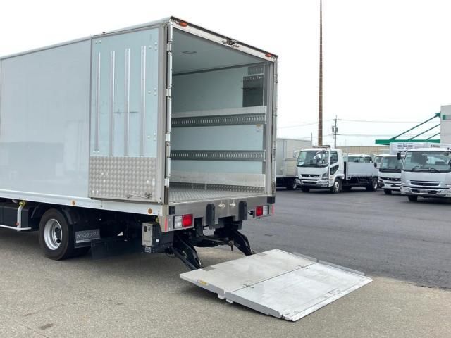 Hino RANGER 2023-05 6734211-12