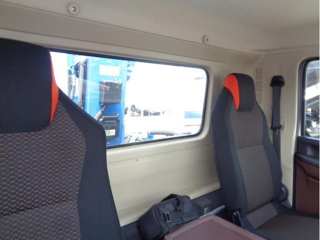 Hino RANGER 2023-07 6734203-20