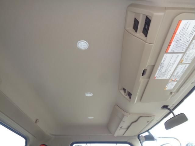 Hino RANGER 2023-07 6734203-23