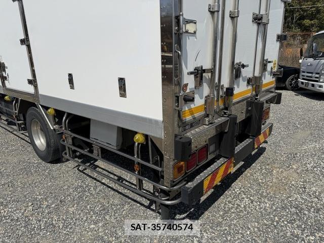 Hino RANGER 2016-04 6791451-12