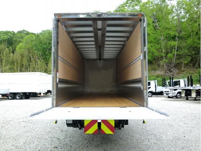 Hino RANGER 2025-11 6805460-23