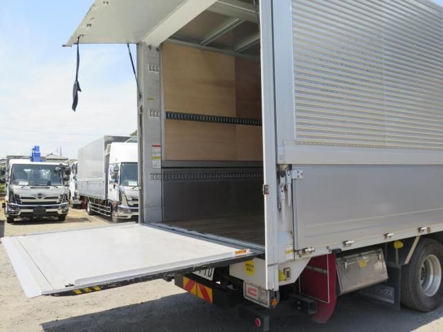 Hino RANGER 2019-06 6805479-15