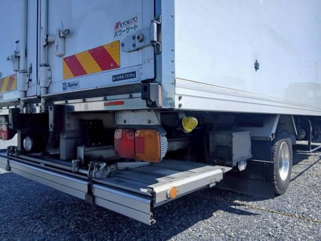 Hino RANGER 2015-05 6805518-10